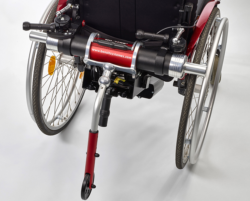 Motorisation fauteuil manuel handicape senior minotor2